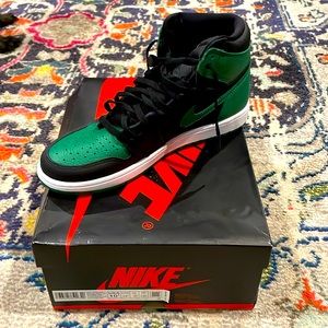 Nike Jordan 1 Forest Green high top